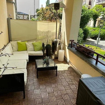 Fhv01 - 100m² 6 Personen Garten Und Terrasse 2x Wc Appartement *
