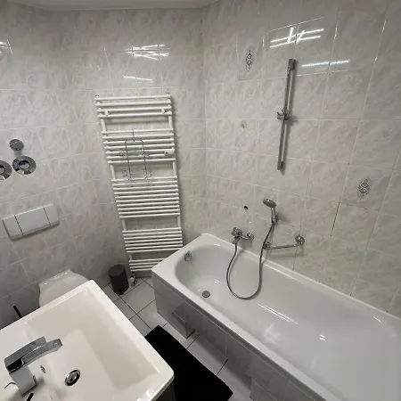 Fhv01 - 100m² 6 Personen Garten Und Terrasse 2x Wc